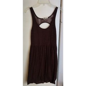 PLUM ROXY DRESS WITH CUTOUTS IN THE BACK
